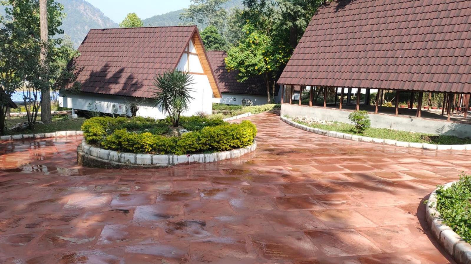 Welcomheritage Tarangi Ramganga Resort Marchula Exterior photo