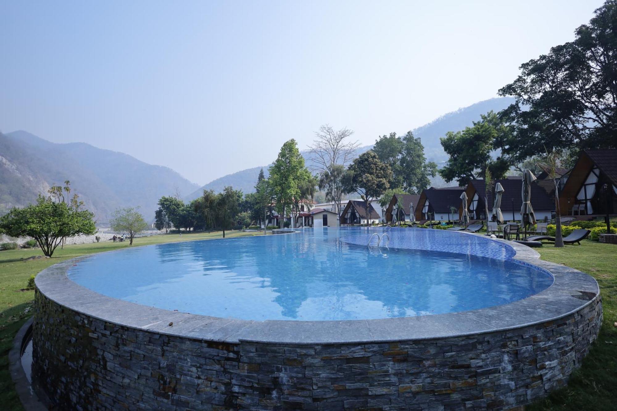 Welcomheritage Tarangi Ramganga Resort Marchula Exterior photo