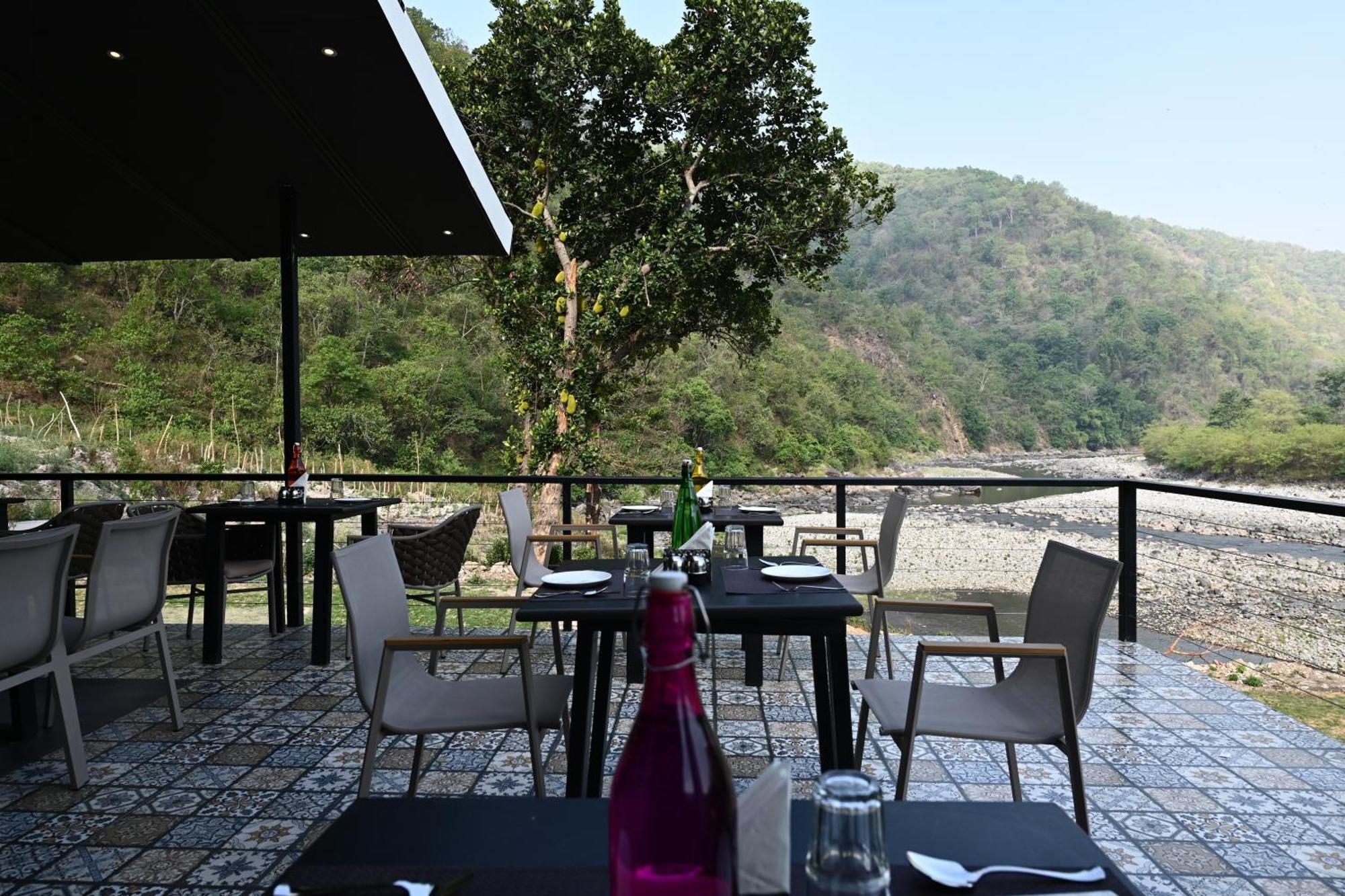 Welcomheritage Tarangi Ramganga Resort Marchula Exterior photo