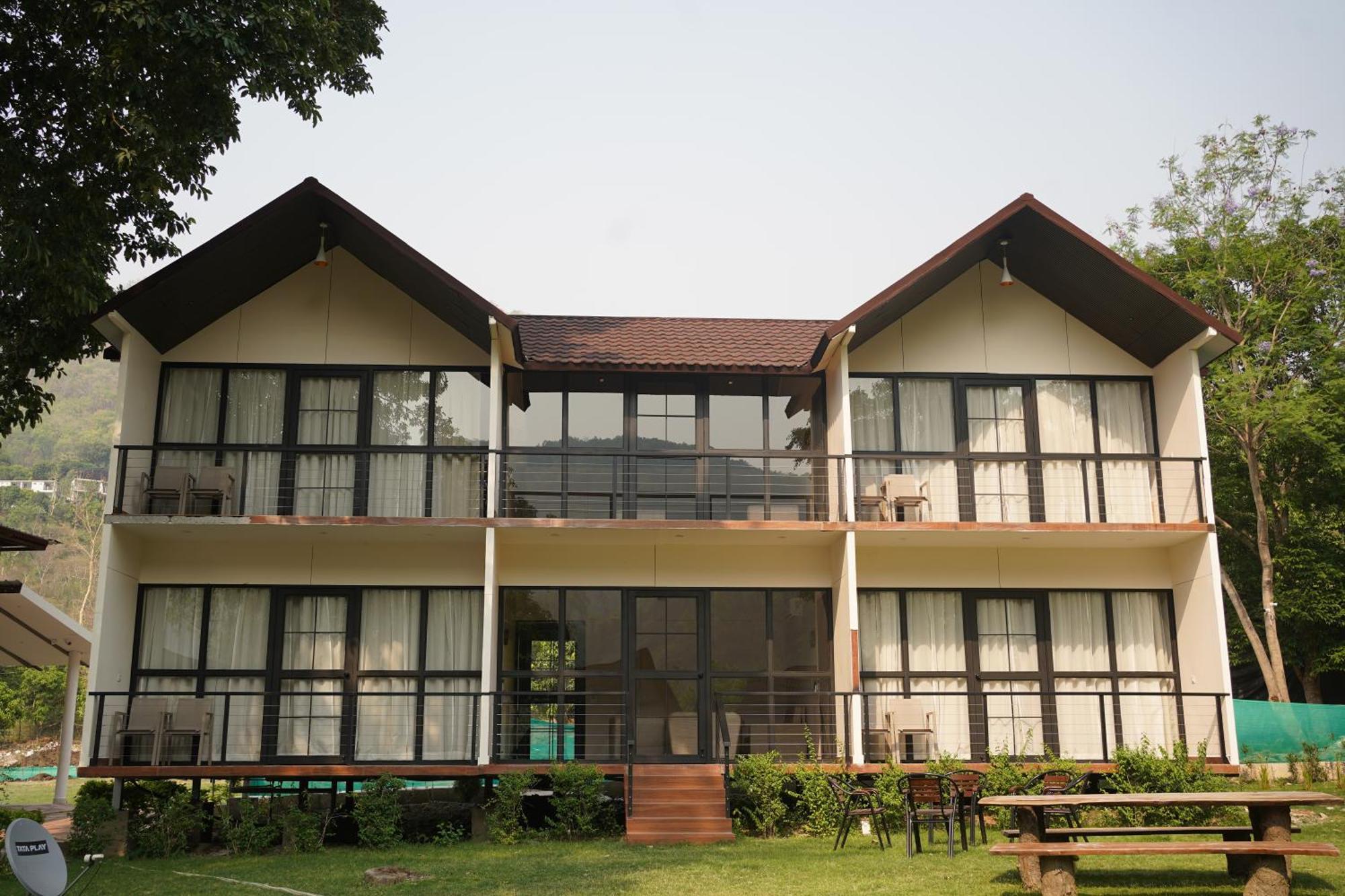 Welcomheritage Tarangi Ramganga Resort Marchula Exterior photo