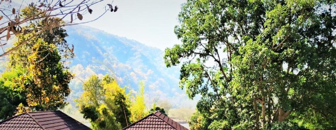Welcomheritage Tarangi Ramganga Resort Marchula Exterior photo